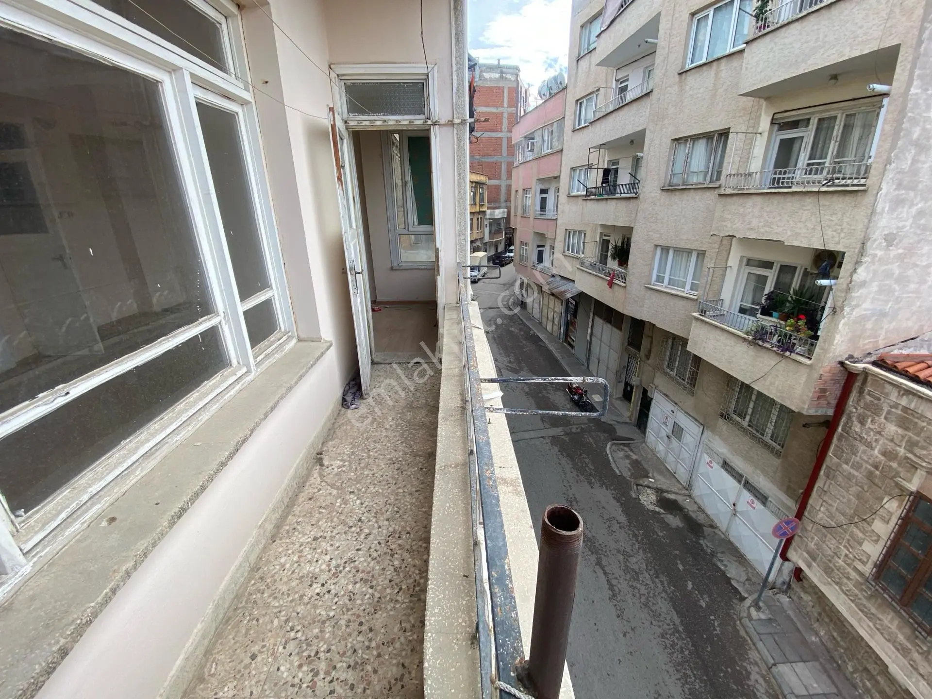 Akg'den Fırsat Daire Çarşıda Satılık 2+1 Aile Tipi Daire — fotoğraf 7