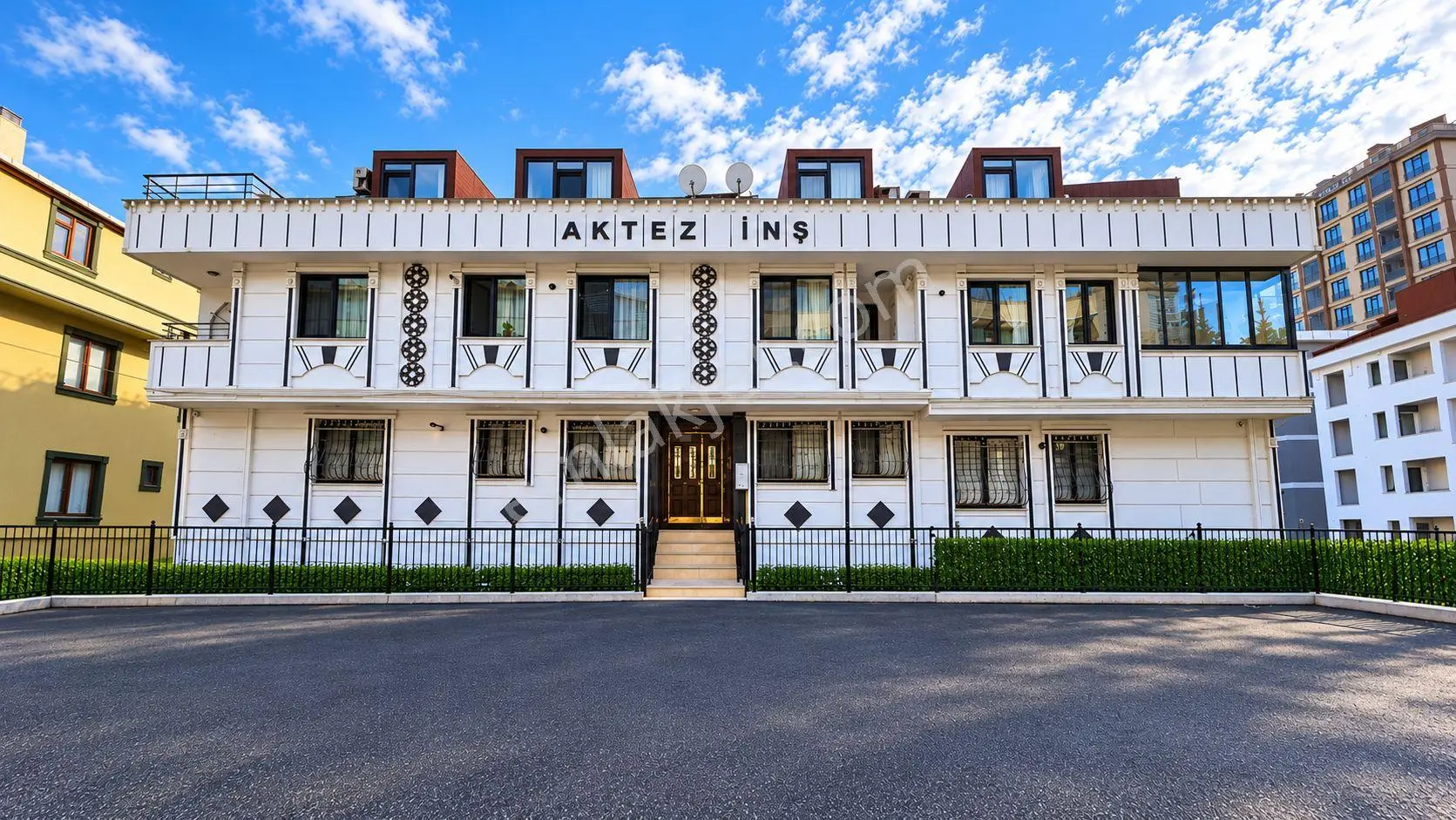 Mollateamden Alibeyköy Merkezde Ultra Lüxs 4+2 Çatı Dublex Satılık Daire