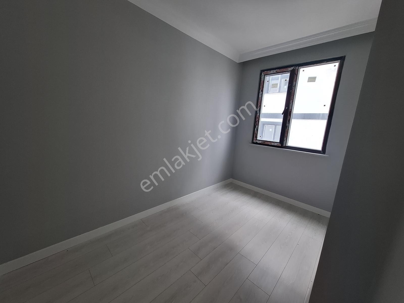 Çayırova Aksede Satılık 3+1 Ara Kat Daire — fotoğraf 14