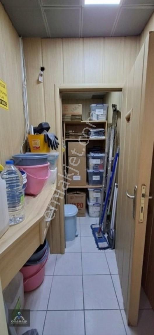 Ofis Kalender Plaza'da Merkezi Konumda 11 Odalı Satılık İşyeri — fotoğraf 16