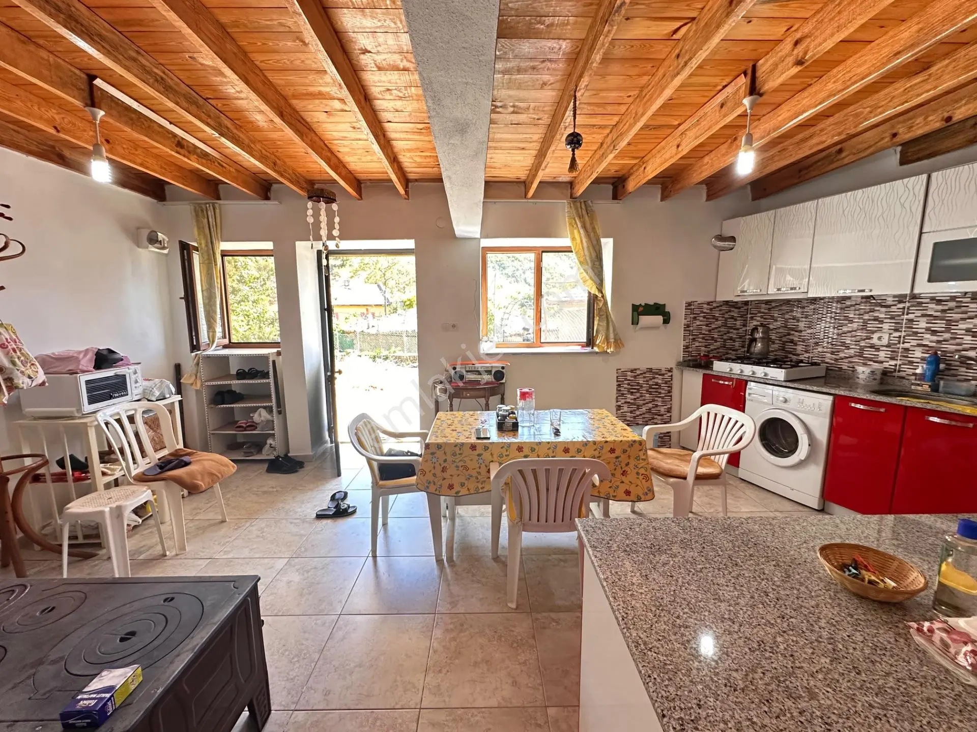 Uçmakdere Doğa Harikası 501 M2 Arsa Bahçeli Satılık Müstakil Ev — fotoğraf 4