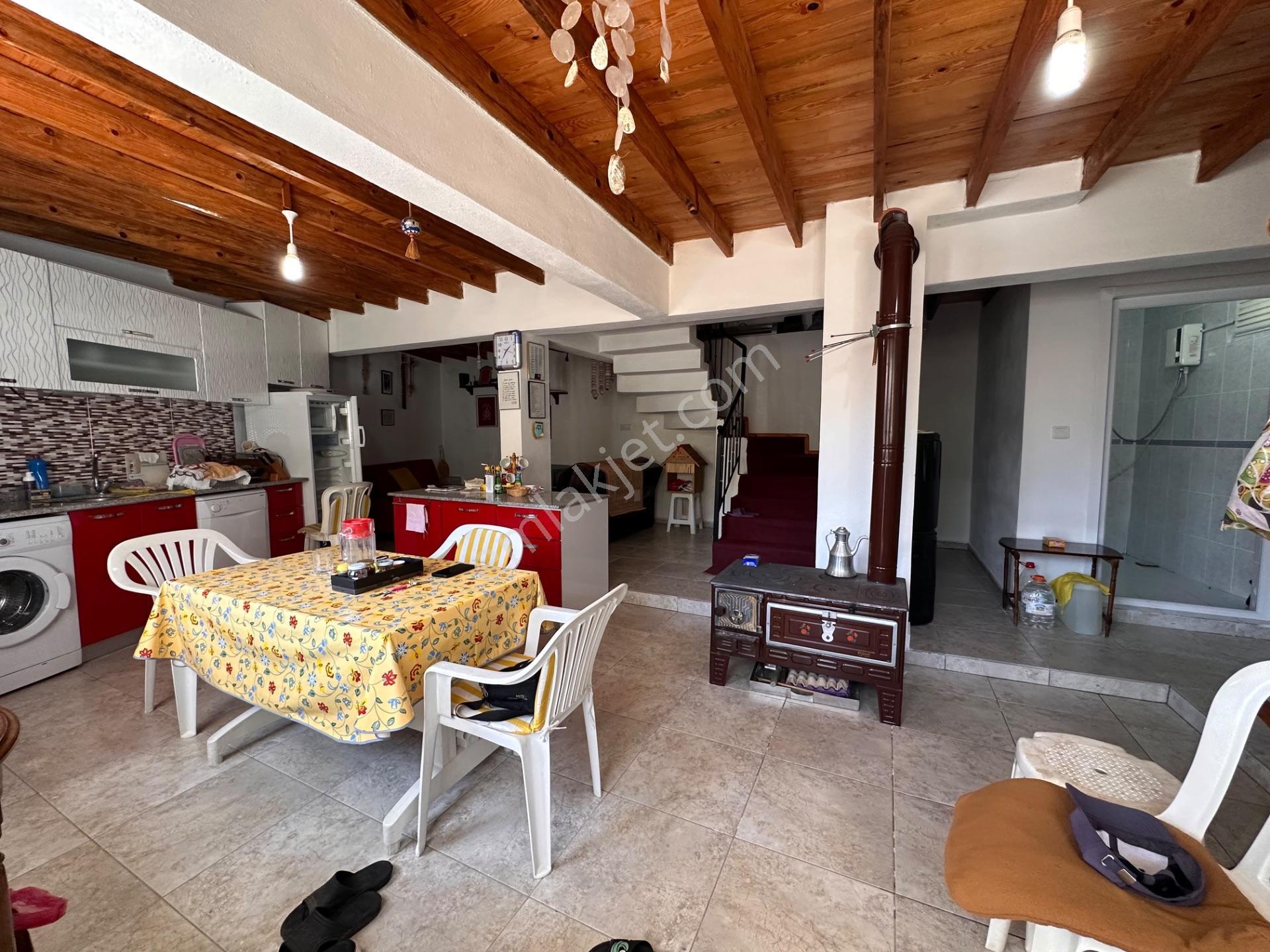 Uçmakdere Doğa Harikası 501 M2 Arsa Bahçeli Satılık Müstakil Ev — fotoğraf 14
