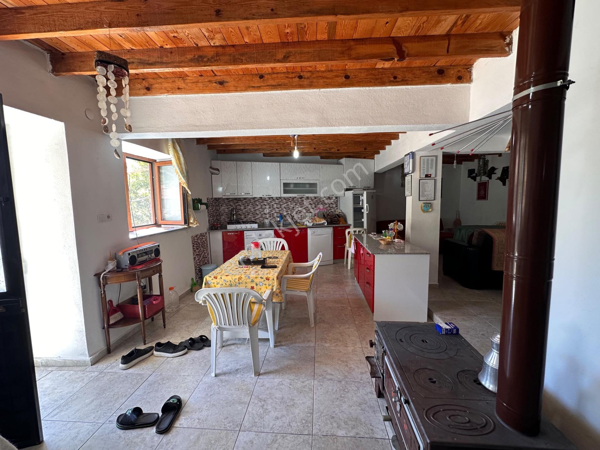 Uçmakdere Doğa Harikası 501 M2 Arsa Bahçeli Satılık Müstakil Ev — fotoğraf 17