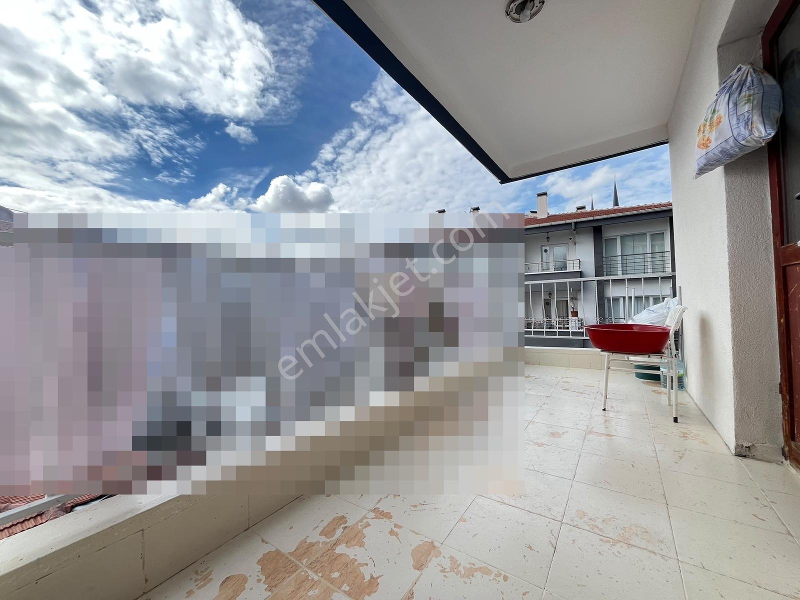 Selim Caddesi Yanı Manzaralı Ara Katta Kök Tapu 3+1 Fırsat Daire — fotoğraf 10