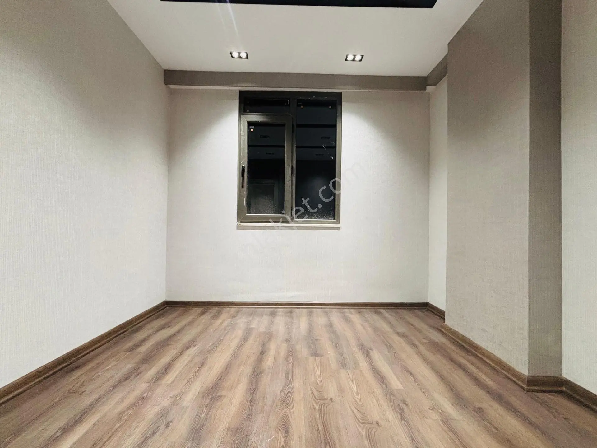 Acil Emlak Güvencesiyle Narlıkuyuda 4+0 — fotoğraf 2