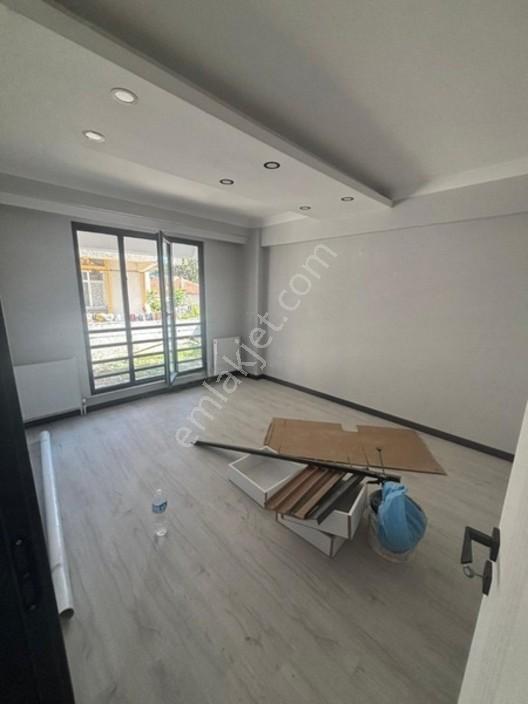 Ergene Sağlık Mahallesinde 1+1 Satılık Daire