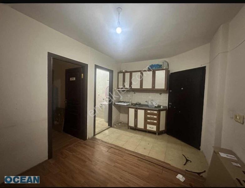 İzmit Yenışehır Mahallesı'nde Satılık 2 + 1 Çatı Dubleks Daıre — fotoğraf 2