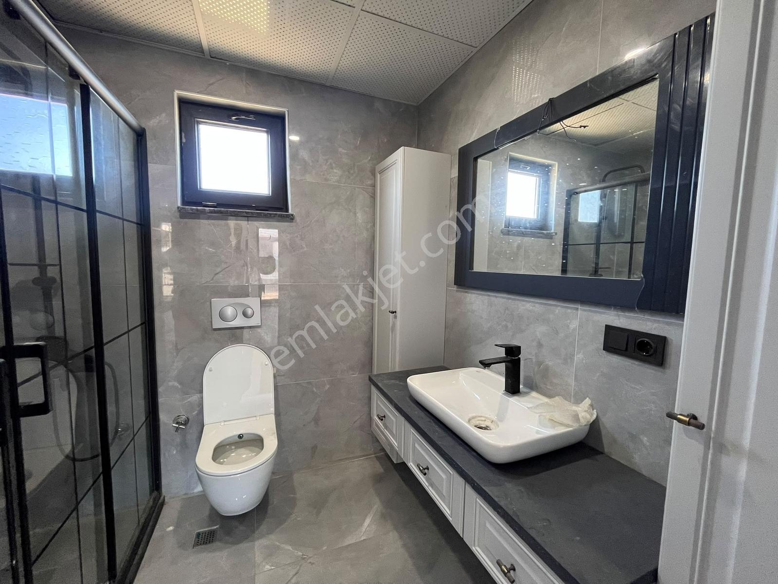 Silivri Ortaköyde Havuzlu Sitede | 250 M² Sıfır 4+1 Villa — fotoğraf 17