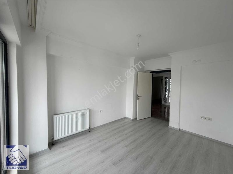 Gölbaşı Bahçelievler Mahallesi Üniversitenin Karşısı Geniş 3+1 — fotoğraf 9