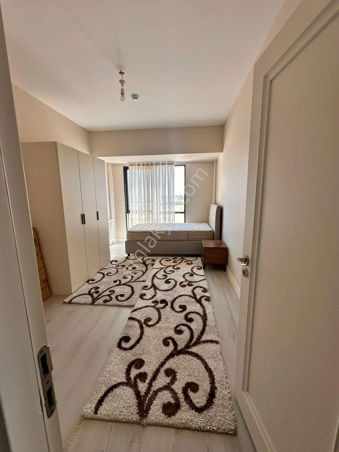 Venezia Mega'da Satılık 3+1 Eşyalı 3 Banyo Balkonlu Oturuma Hazır Daire — fotoğraf 3