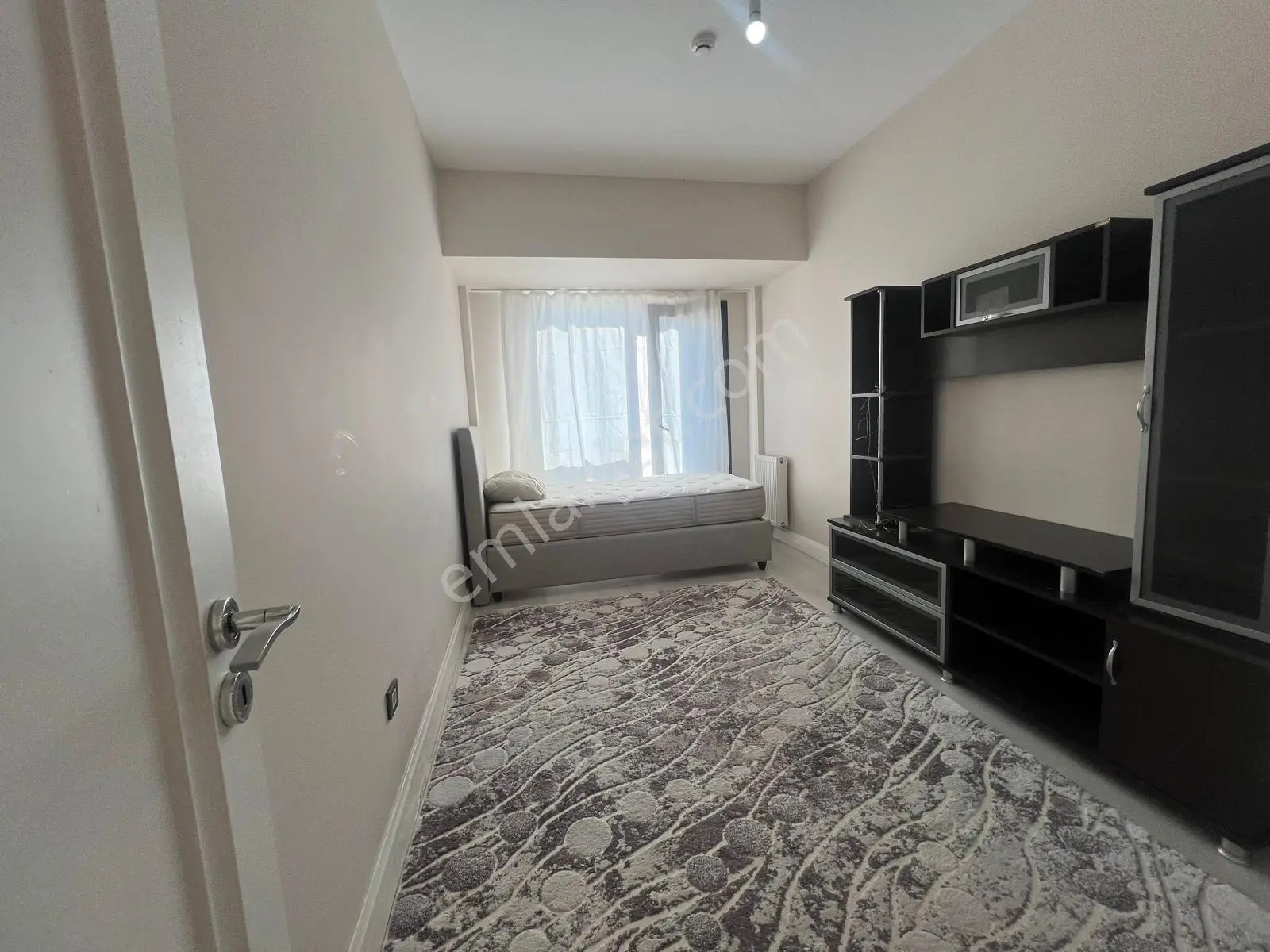 Venezia Mega'da Satılık 3+1 Eşyalı 3 Banyo Balkonlu Oturuma Hazır Daire — fotoğraf 4