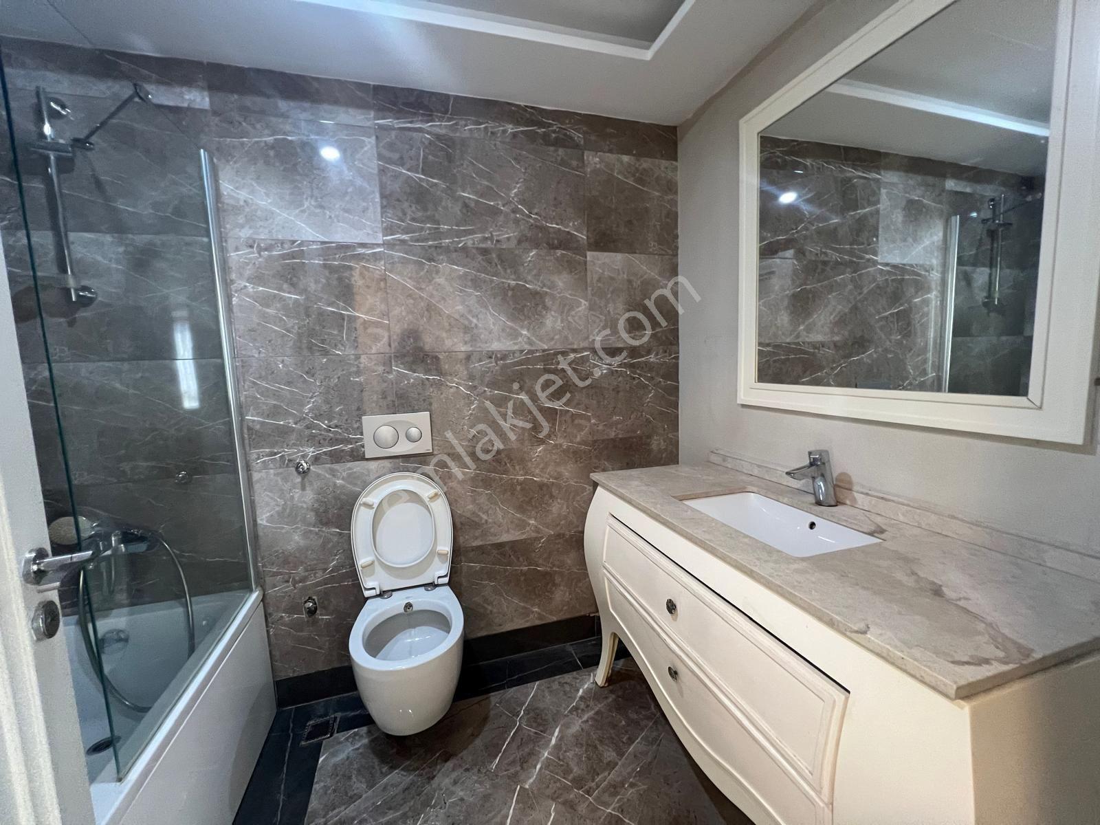 Venezia Mega'da Satılık 3+1 Eşyalı 3 Banyo Balkonlu Oturuma Hazır Daire — fotoğraf 7