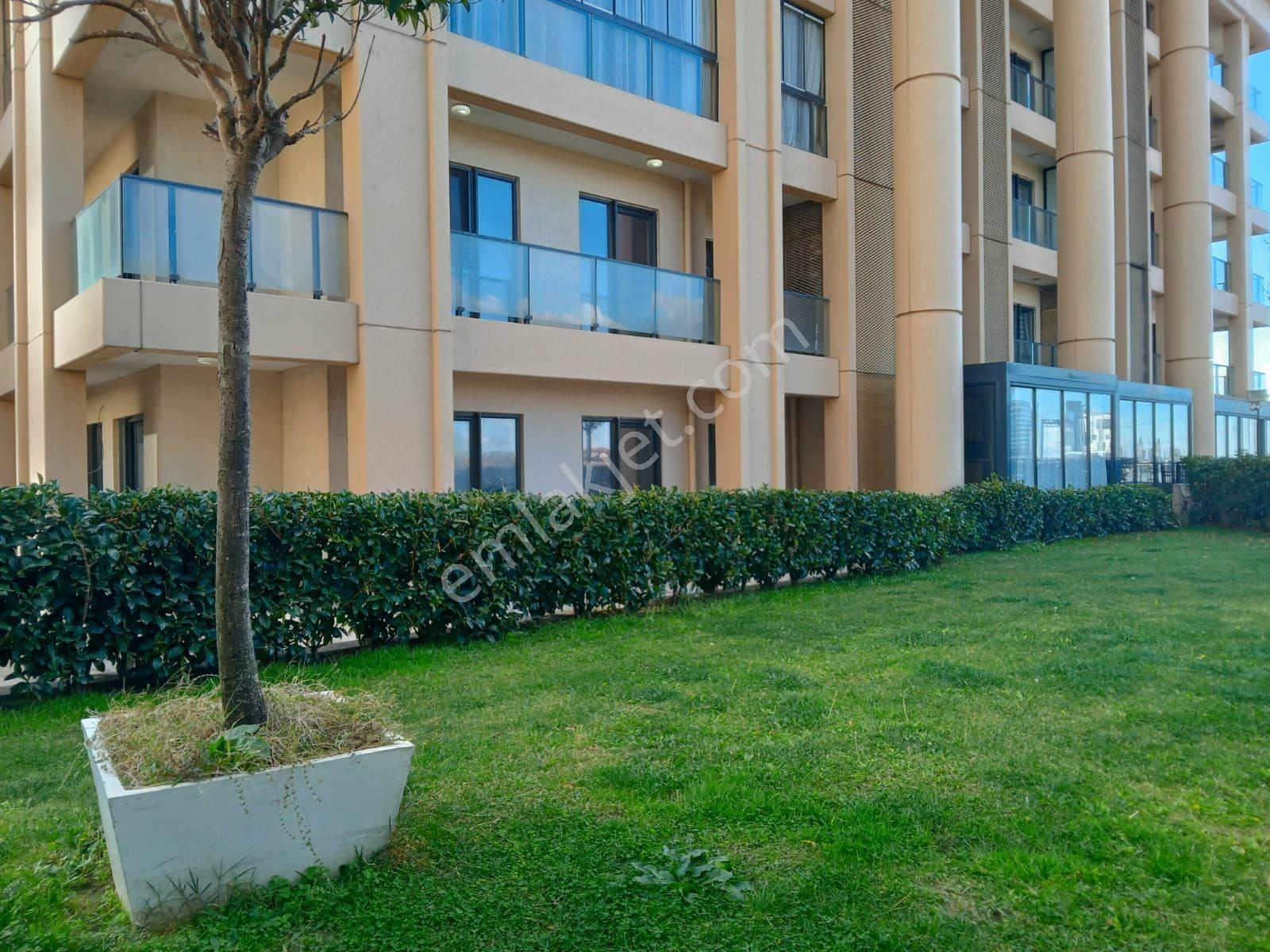 Venezia Mega'da Satılık 3+1 Eşyalı 3 Banyo Balkonlu Oturuma Hazır Daire — fotoğraf 19