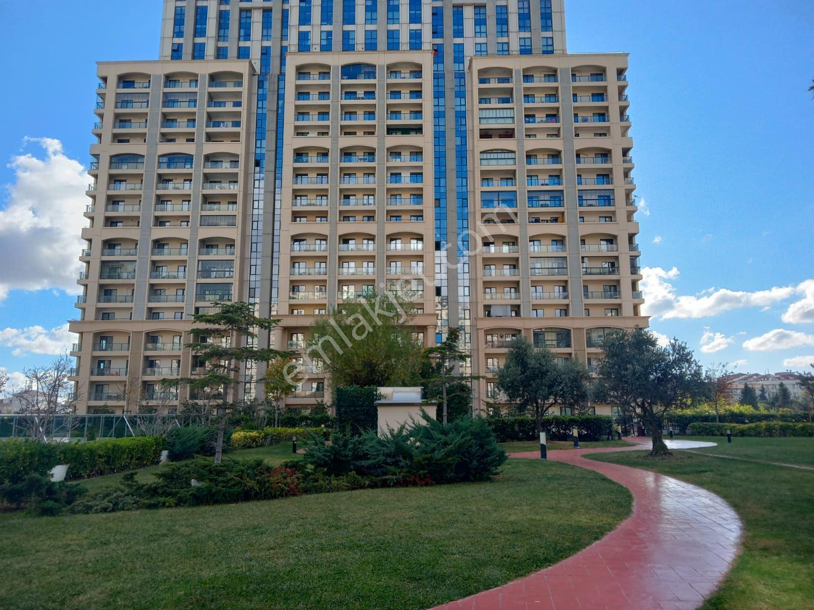 Venezia Mega'da Satılık 3+1 Eşyalı 3 Banyo Balkonlu Oturuma Hazır Daire — fotoğraf 26