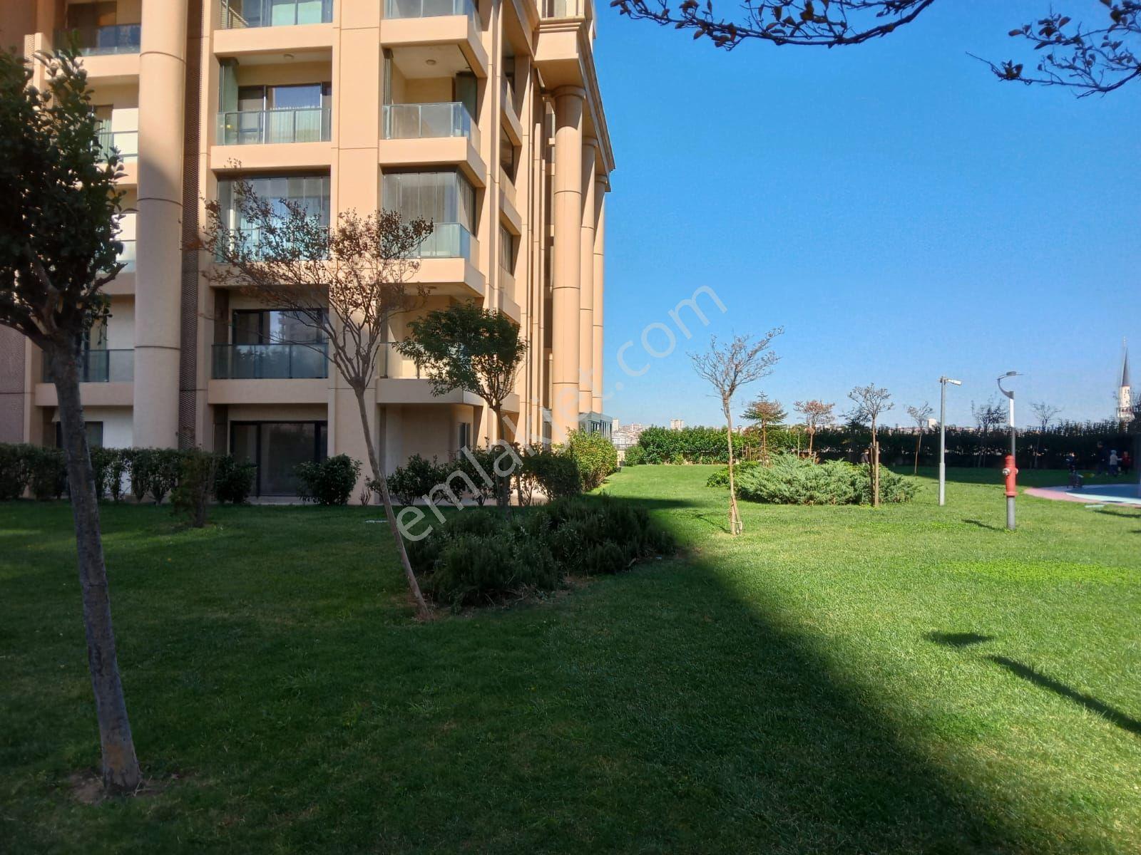Venezia Mega'da Satılık 3+1 Eşyalı 3 Banyo Balkonlu Oturuma Hazır Daire — fotoğraf 28
