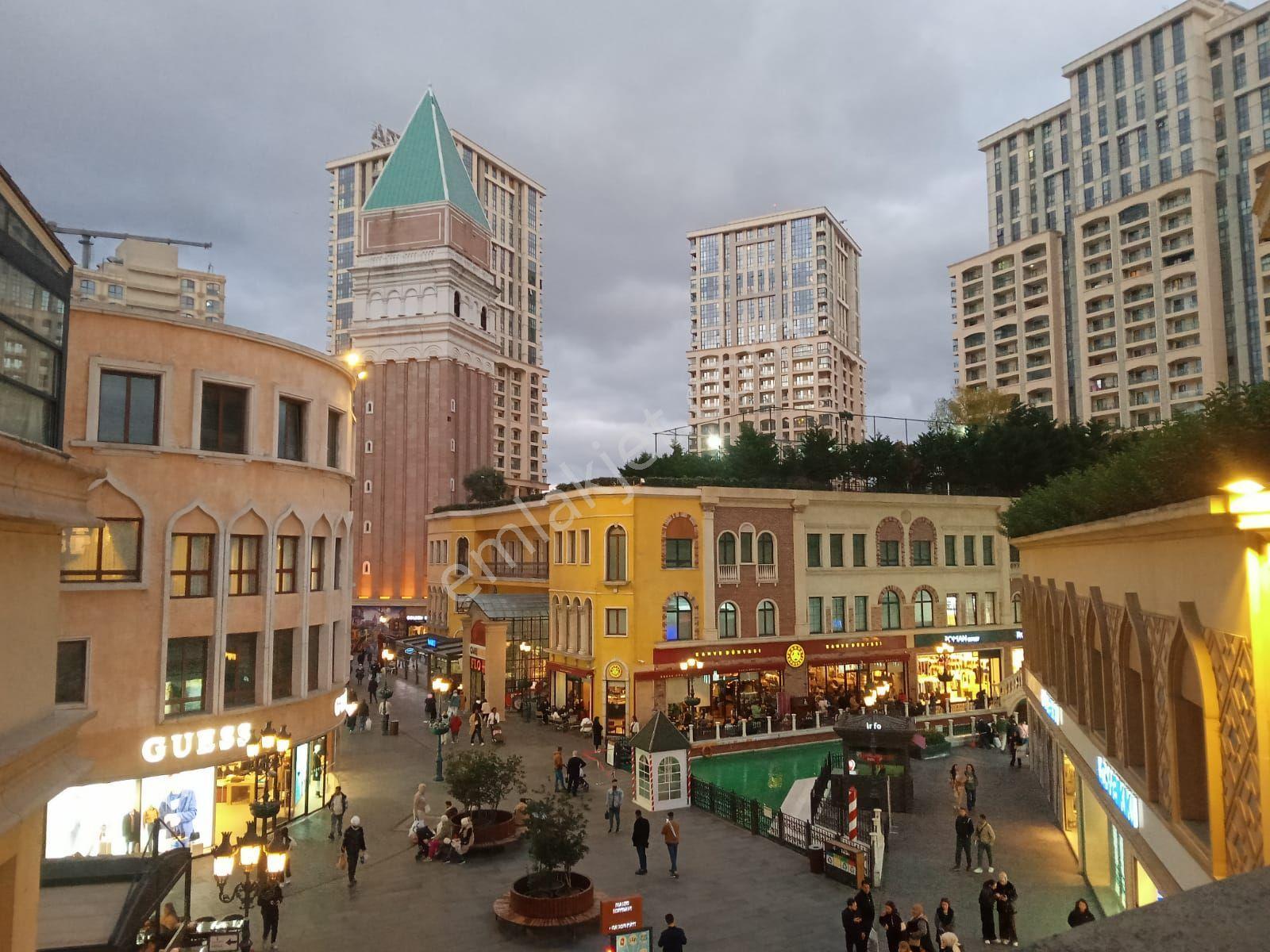 Venezia Mega'da Satılık 3+1 Eşyalı 3 Banyo Balkonlu Oturuma Hazır Daire — fotoğraf 32
