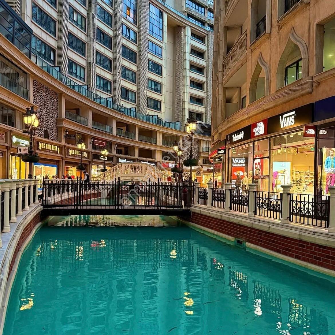 Venezia Mega'da Satılık 3+1 Eşyalı 3 Banyo Balkonlu Oturuma Hazır Daire — fotoğraf 33