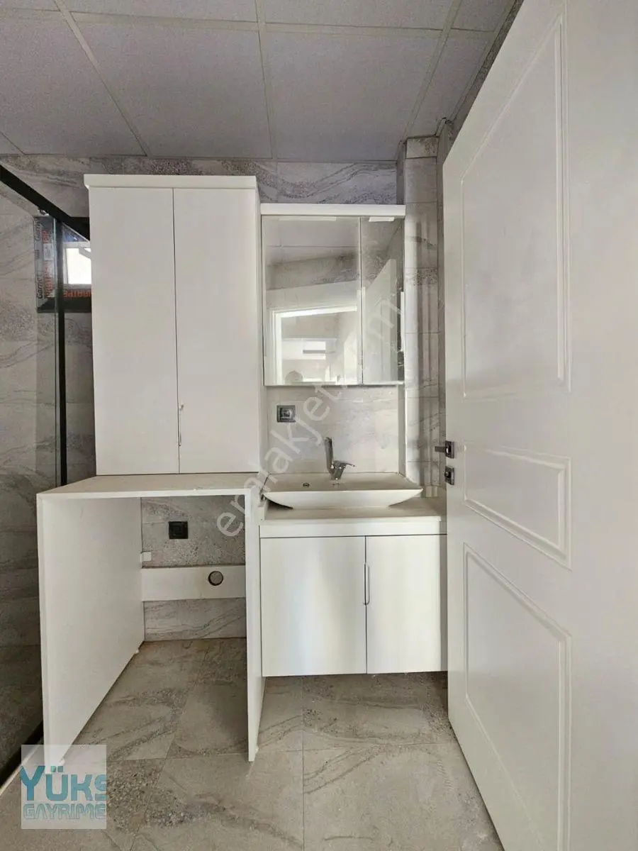 Denizli Çakmak'ta 3+1 150 M2 Mükemmel Konumda Satılık Lüks Daire — fotoğraf 13
