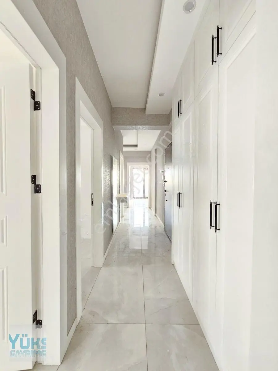 Denizli Çakmak'ta 3+1 150 M2 Mükemmel Konumda Satılık Lüks Daire — fotoğraf 31