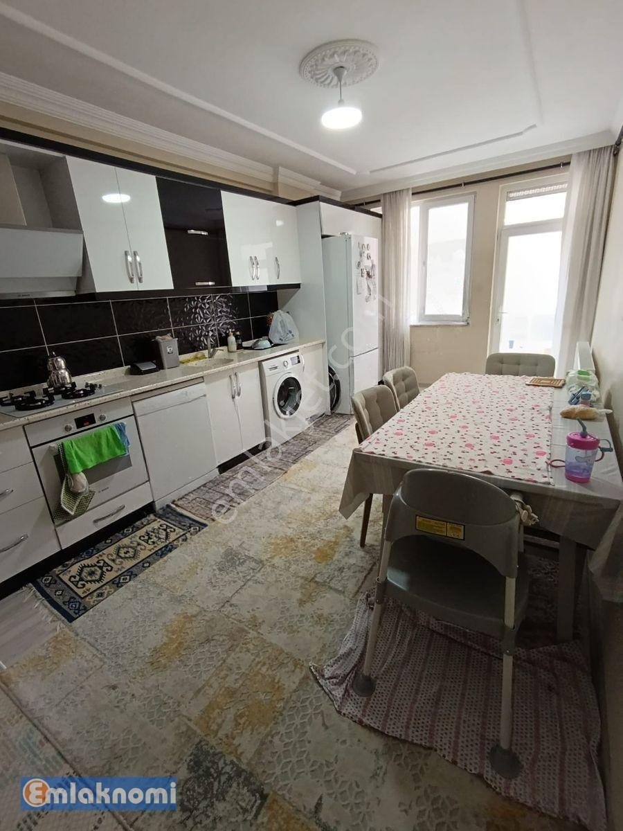 Karaman Merkez Cedit Mah. Satılık 3+1 Arakat 1. Kat 145 Metrekare 10 Yıllık Bireysel Kiler Var. — fotoğraf 3