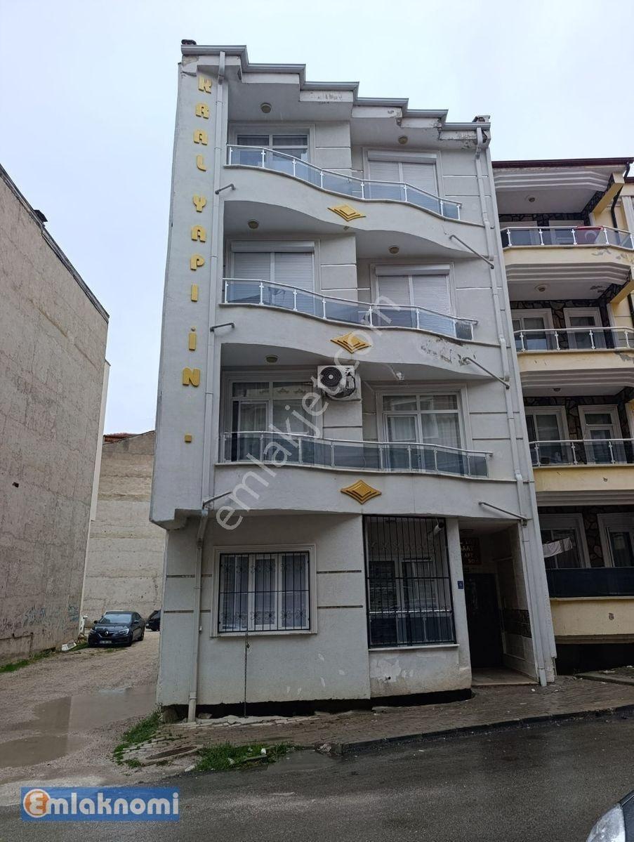 Karaman Merkez Cedit Mah. Satılık 3+1 Arakat 1. Kat 145 Metrekare 10 Yıllık Bireysel Kiler Var. — fotoğraf 12