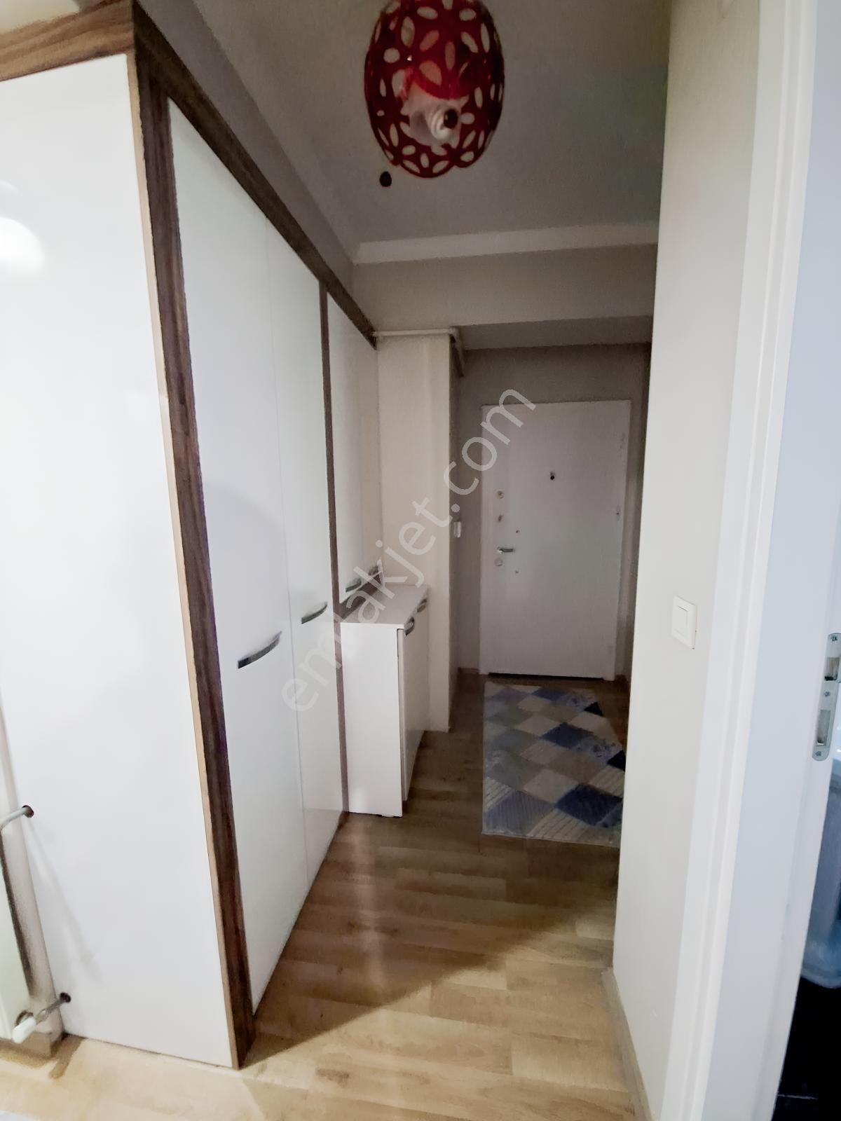 Tosya Yolunda Site İçerisin De Satılık 2+1 Eşyalı Daire — fotoğraf 5