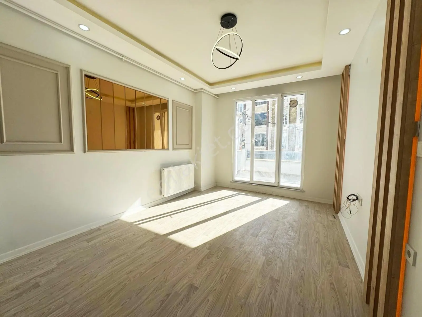 Ed Yapı'dan Metrobüse Yakın Eminevim'e Uygun 2+1 Fırsat Daire — fotoğraf 11