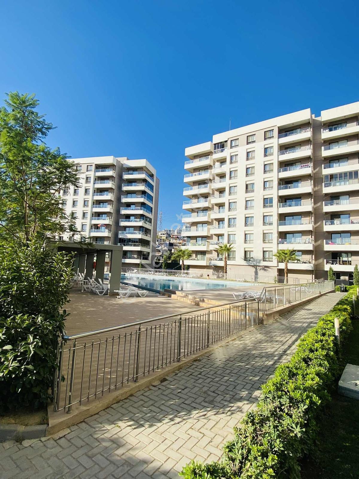 Sole Park Palmiye Sitesinde Geniş Satılık 2+1 Daire