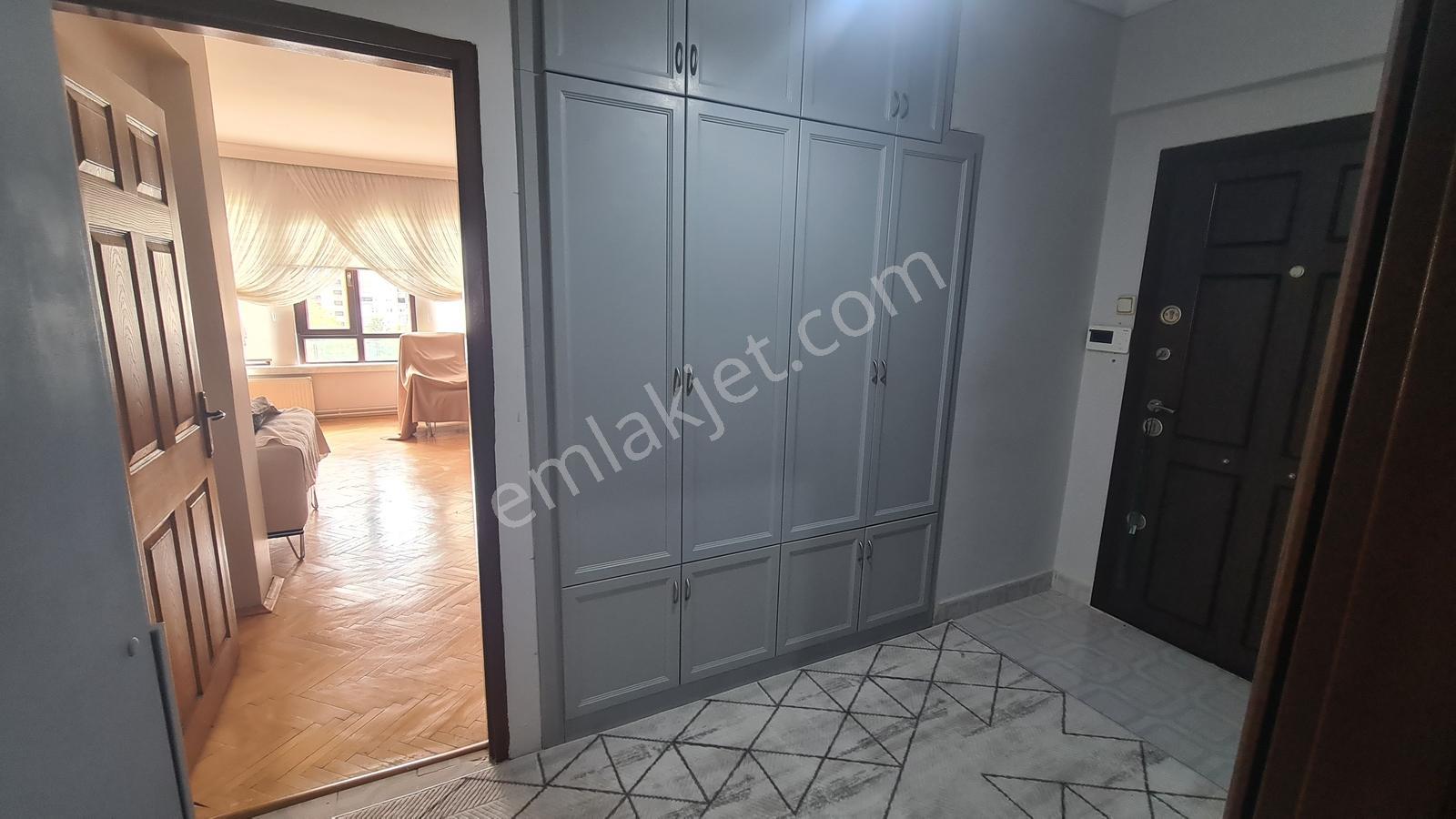 Park Ve Şehir Manzaralı Önü Açık Geniş, Bakımlı 3+1 Site Dairesi — fotoğraf 5