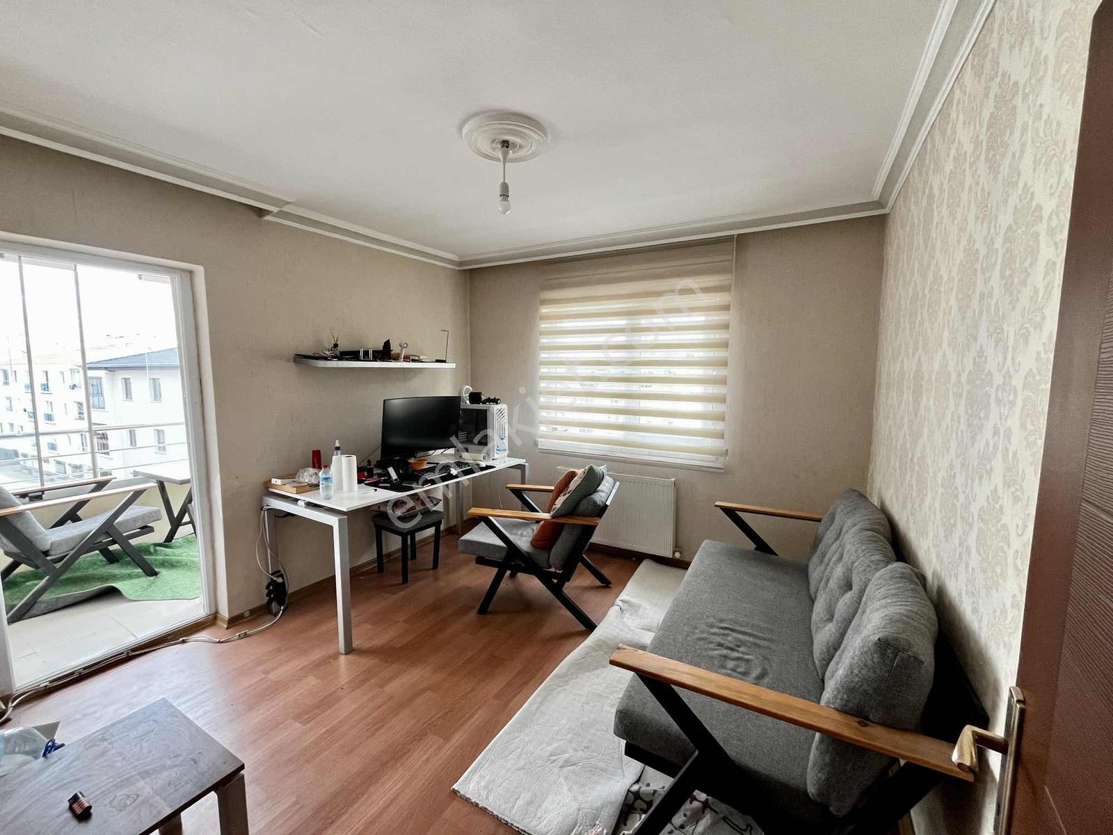Menderes'te Cadde Üzeri 3+1 Asansörlü Kapalı Otoparklı 2 Banyolu — fotoğraf 9