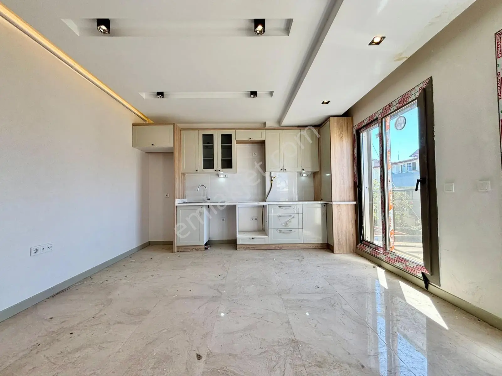 ꧁ay Emlaktan꧂ögretmenler'de Denize Yakın Dogalgazlı Geniş Manzaralı Teraslı Satılık 2+1 Dublex Daire — fotoğraf 9