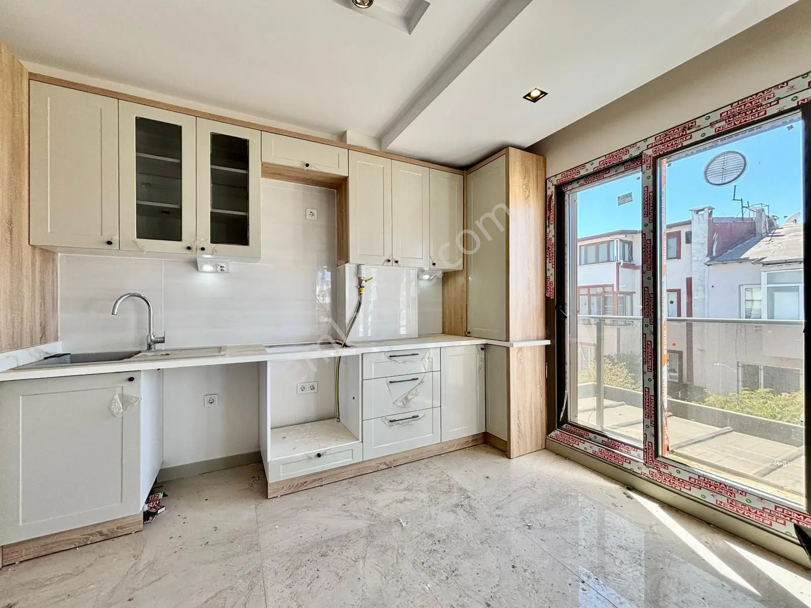 ꧁ay Emlaktan꧂ögretmenler'de Denize Yakın Dogalgazlı Geniş Manzaralı Teraslı Satılık 2+1 Dublex Daire — fotoğraf 11
