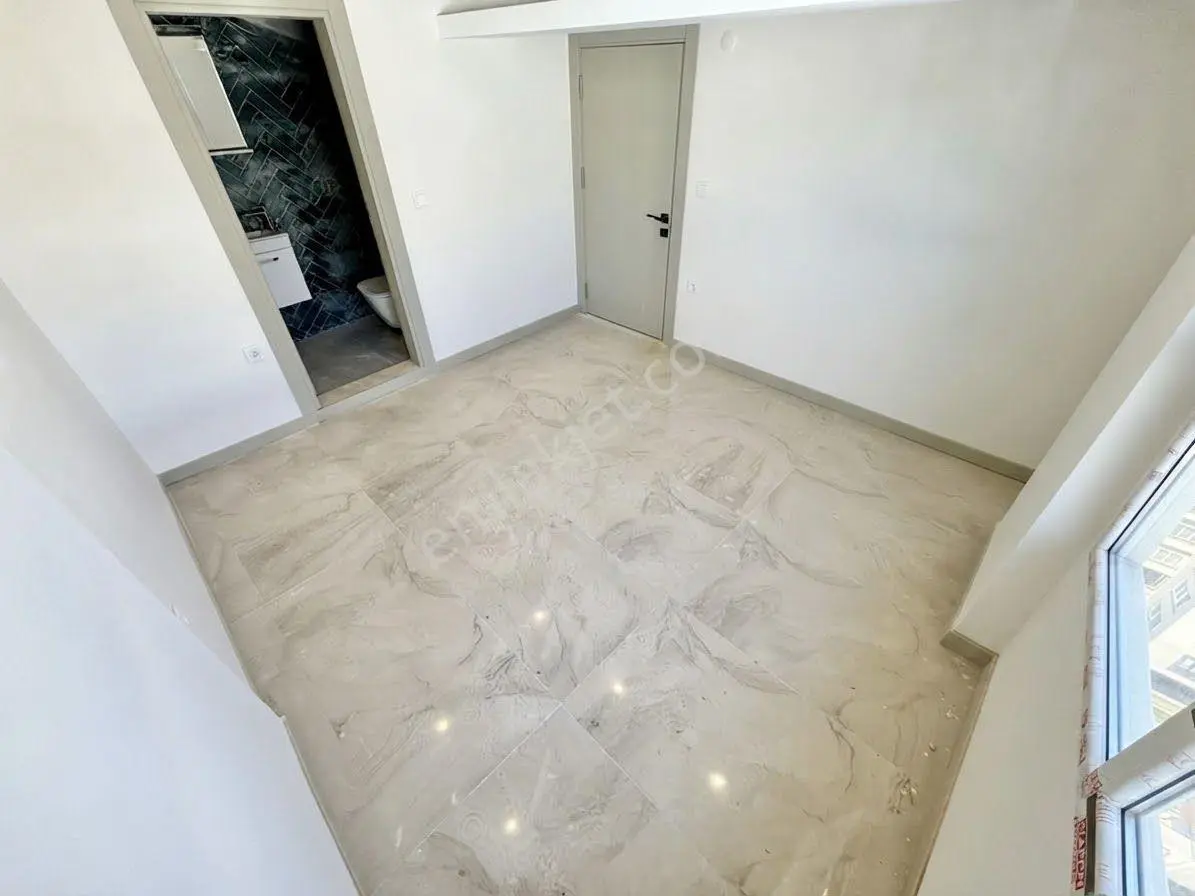 ꧁ay Emlaktan꧂ögretmenler'de Denize Yakın Dogalgazlı Geniş Manzaralı Teraslı Satılık 2+1 Dublex Daire — fotoğraf 18