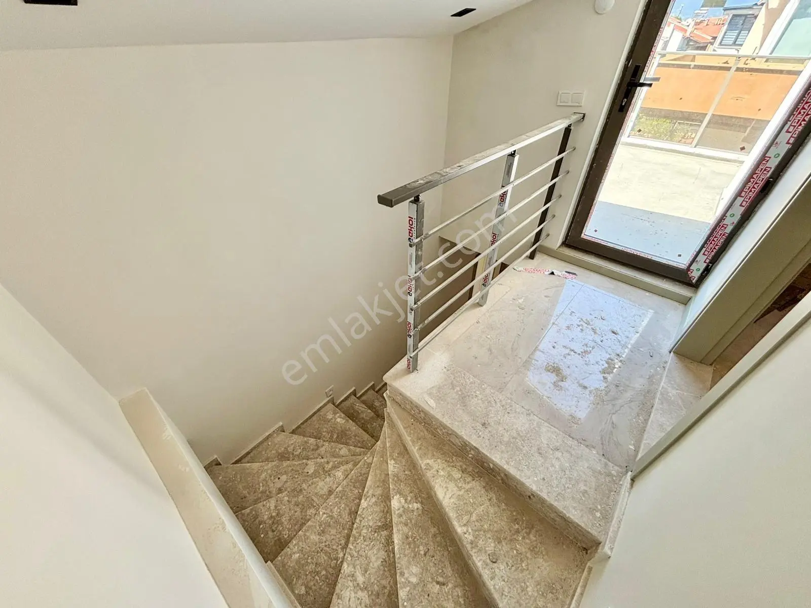 ꧁ay Emlaktan꧂ögretmenler'de Denize Yakın Dogalgazlı Geniş Manzaralı Teraslı Satılık 2+1 Dublex Daire — fotoğraf 22