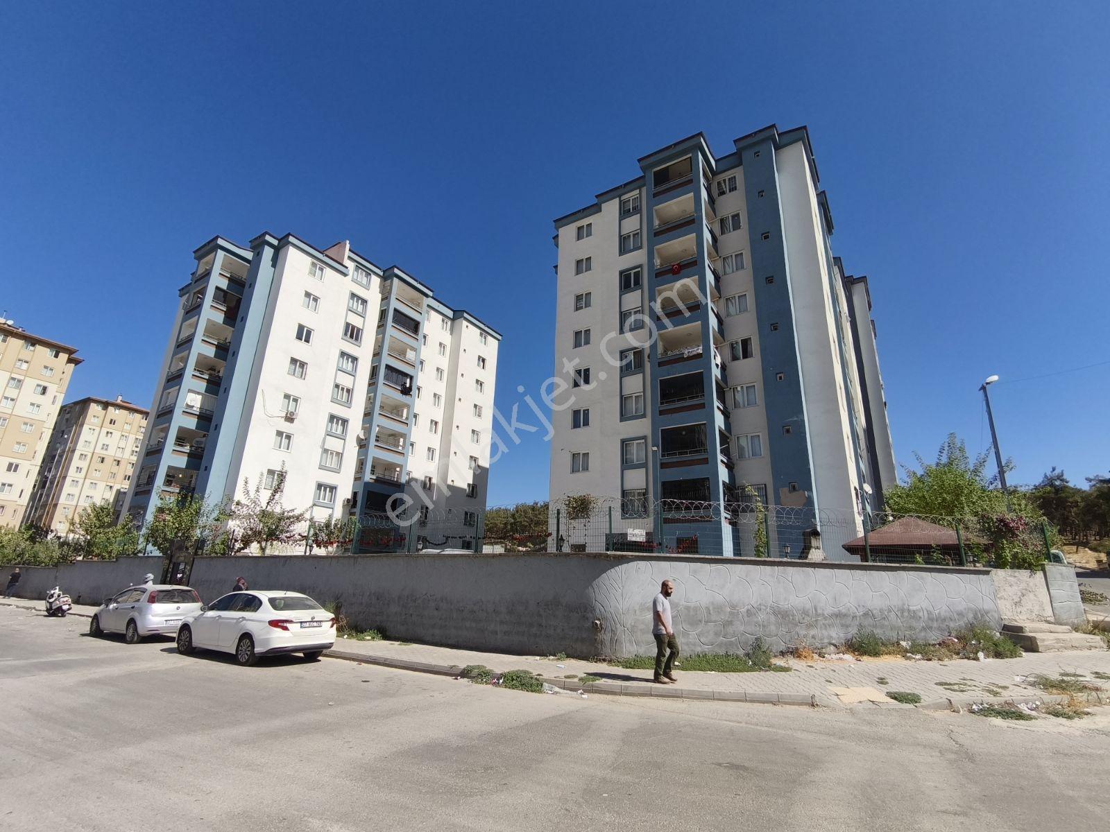 Seyran Emlak'tan A.y Hastanesi Yanında Satlık 2+1 Daire