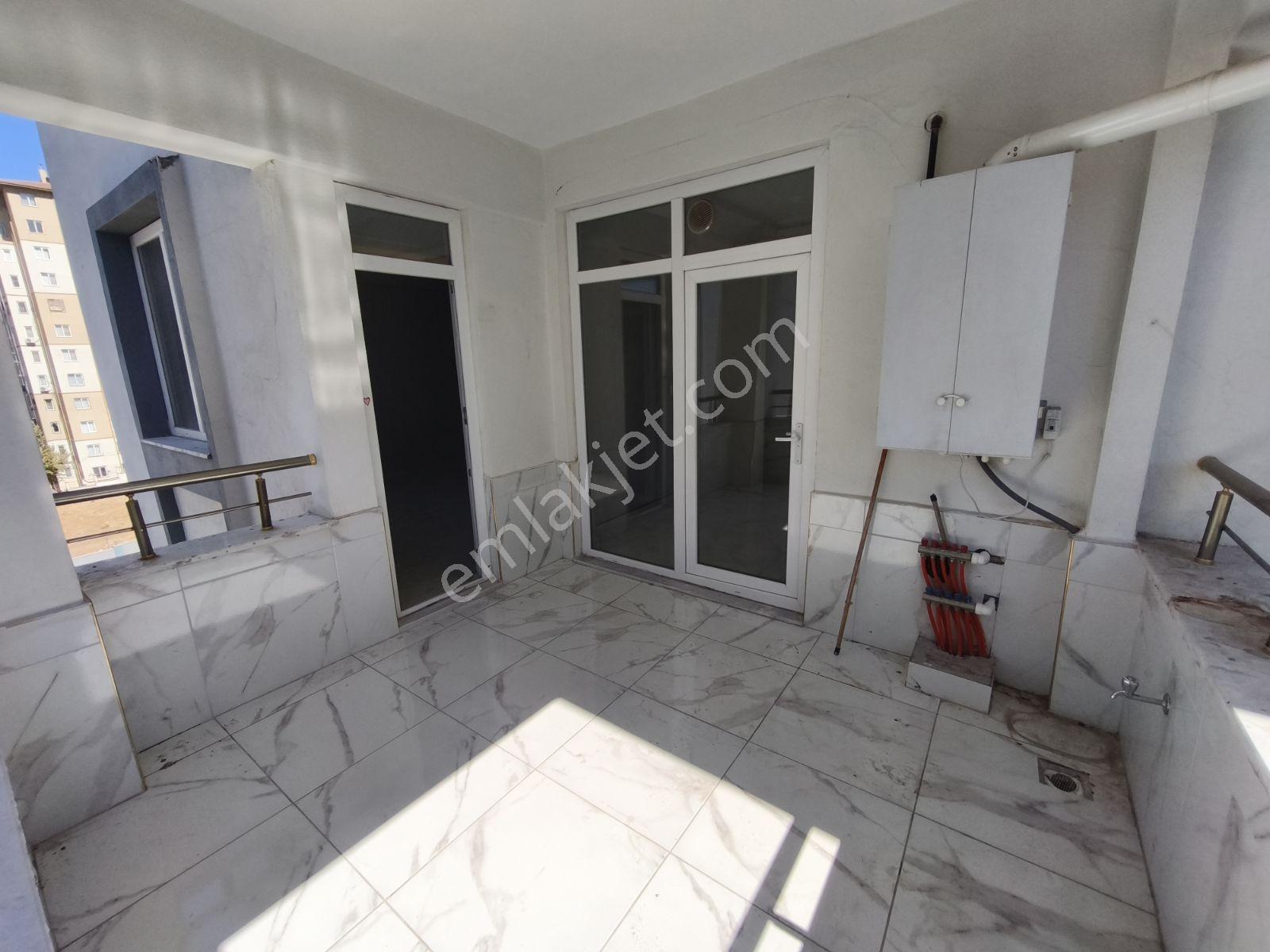 Seyran Emlak'tan A.y Hastanesi Yanında Satlık 2+1 Daire — fotoğraf 11