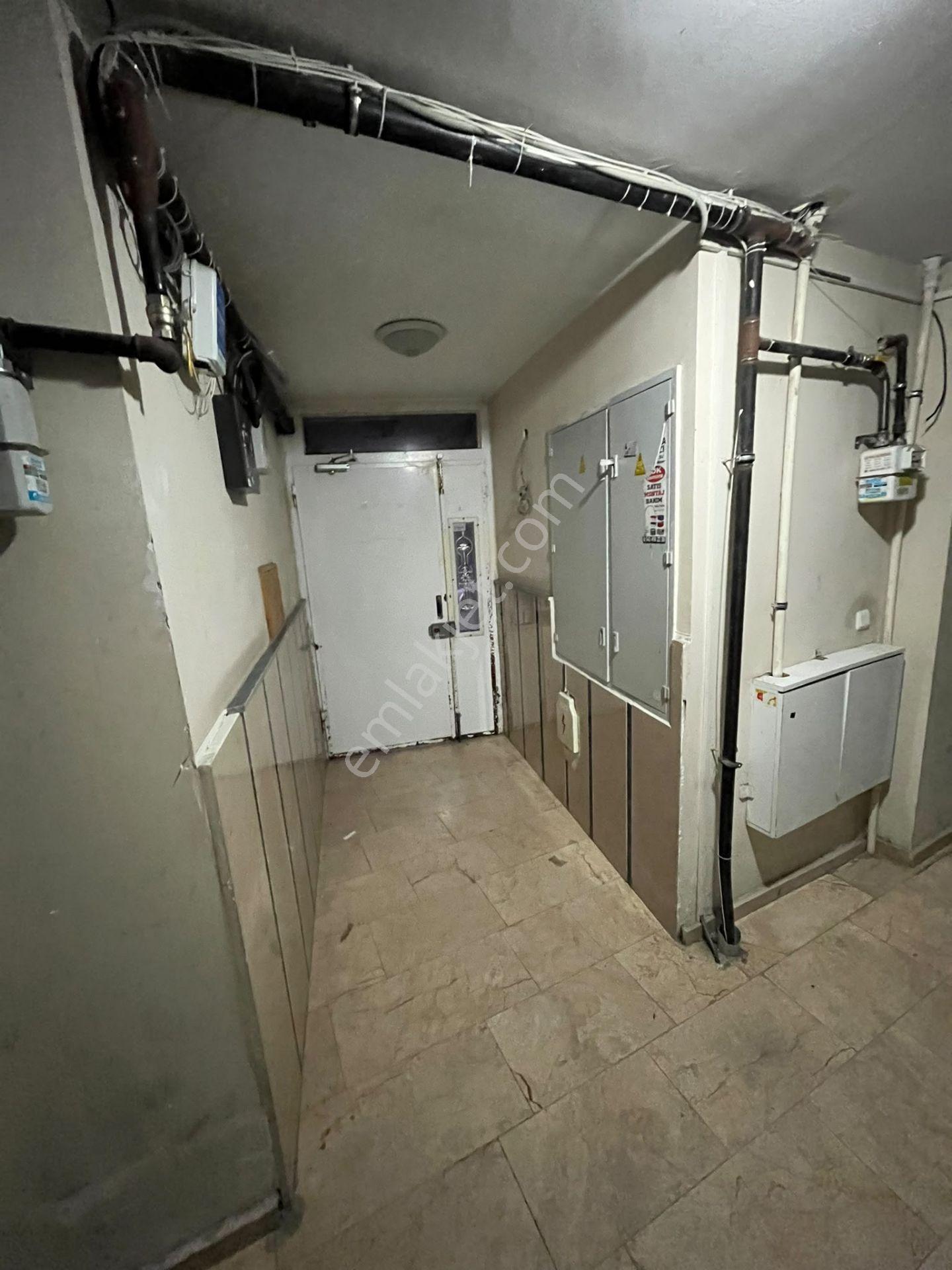 Esenyurt Meydan'da Satılık 2+1 Arakat Daire- Ulaşımın Merkezinde Eminevime Uygun — fotoğraf 37