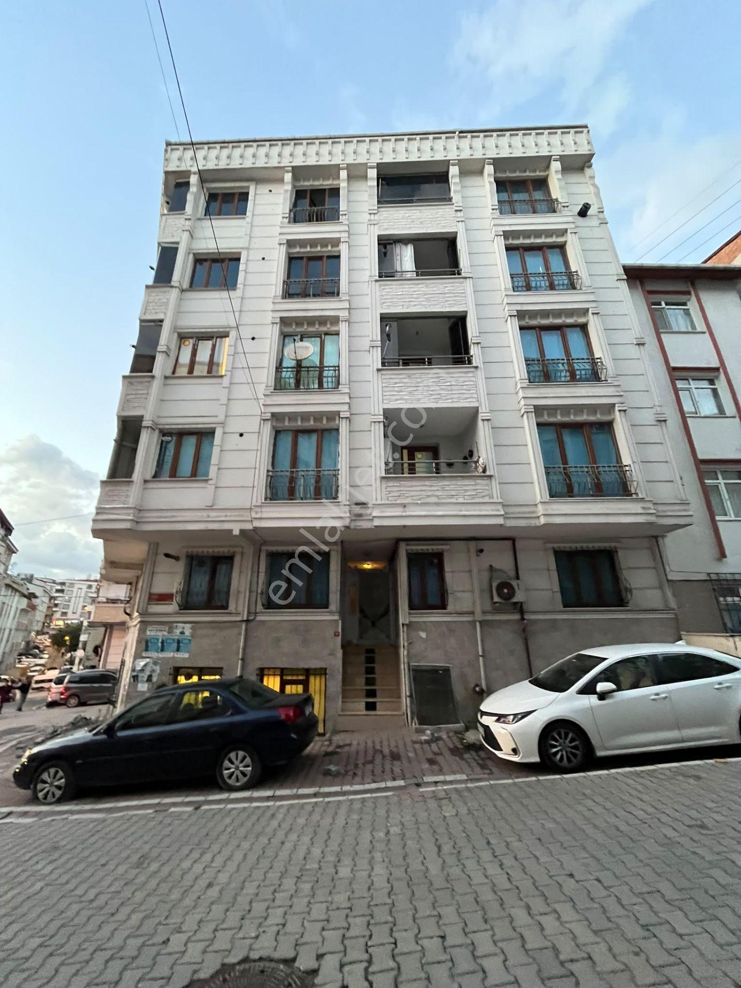 Esenyurt Meydan'da Satılık 2+1 Arakat Daire- Ulaşımın Merkezinde Eminevime Uygun — fotoğraf 42