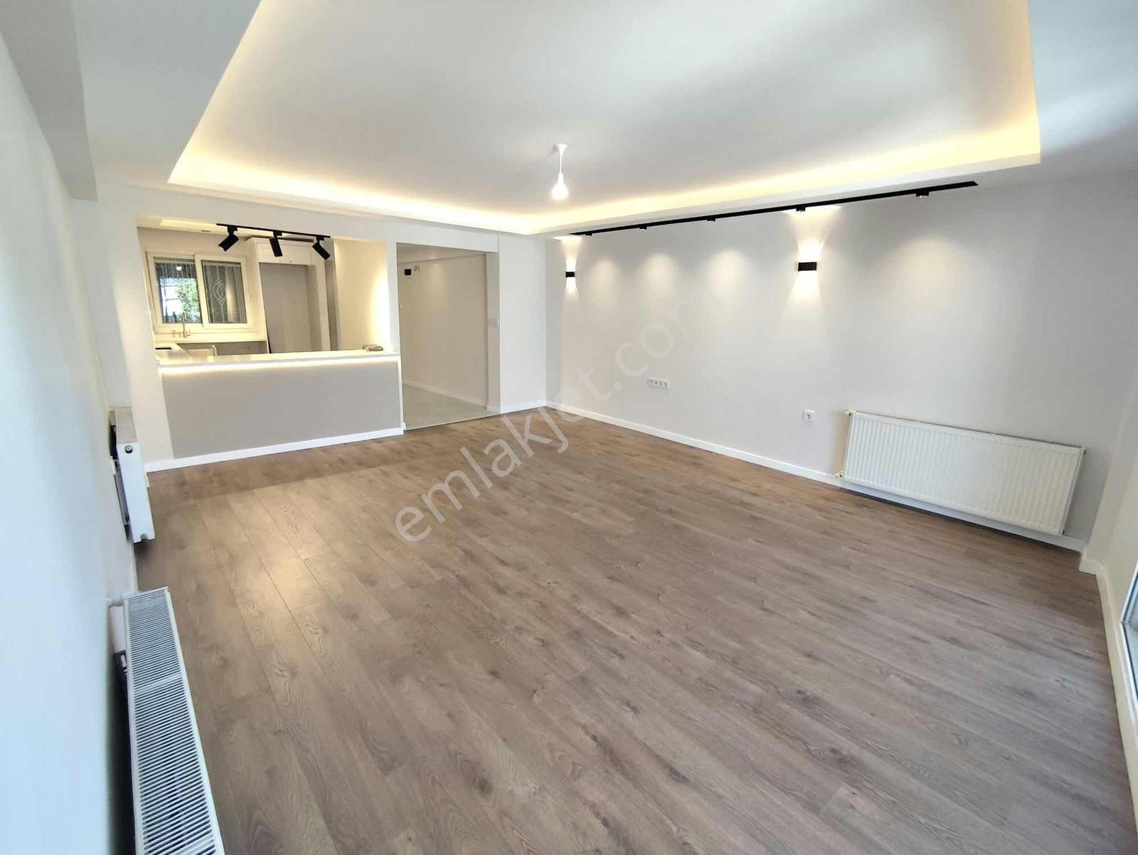 Mithatpaşa Caddesi'ne Yakın Ultra Lüks 3 + 1 Satılık Daire