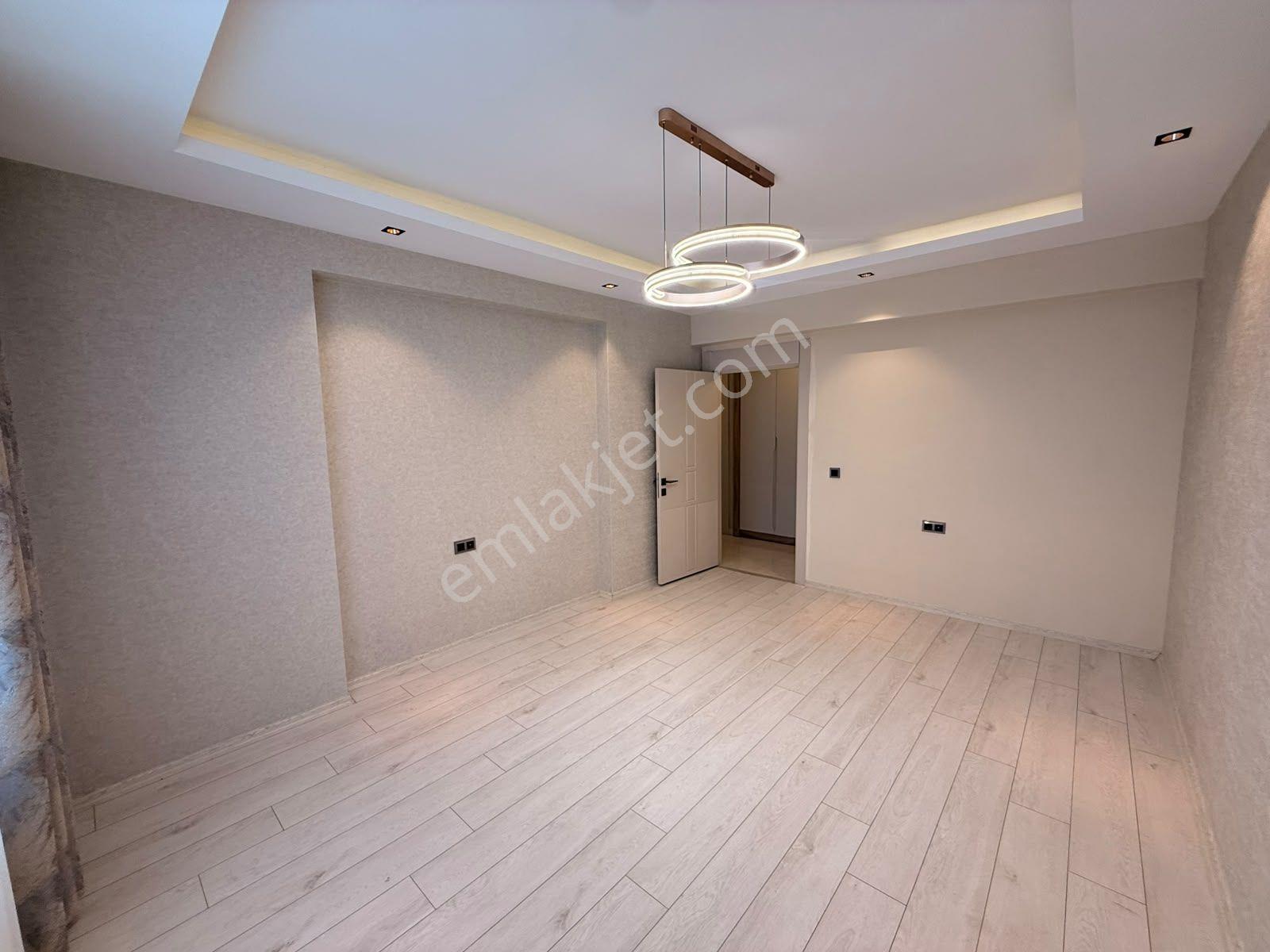 Havaallanı Kavşagında Sıfır 2,5+1 Satılık Daire — fotoğraf 7