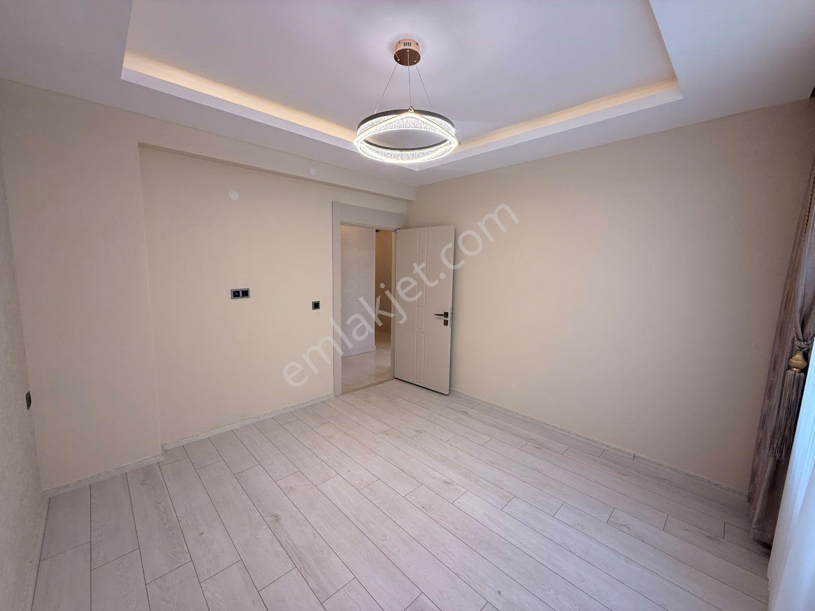Havaallanı Kavşagında Sıfır 2,5+1 Satılık Daire — fotoğraf 8