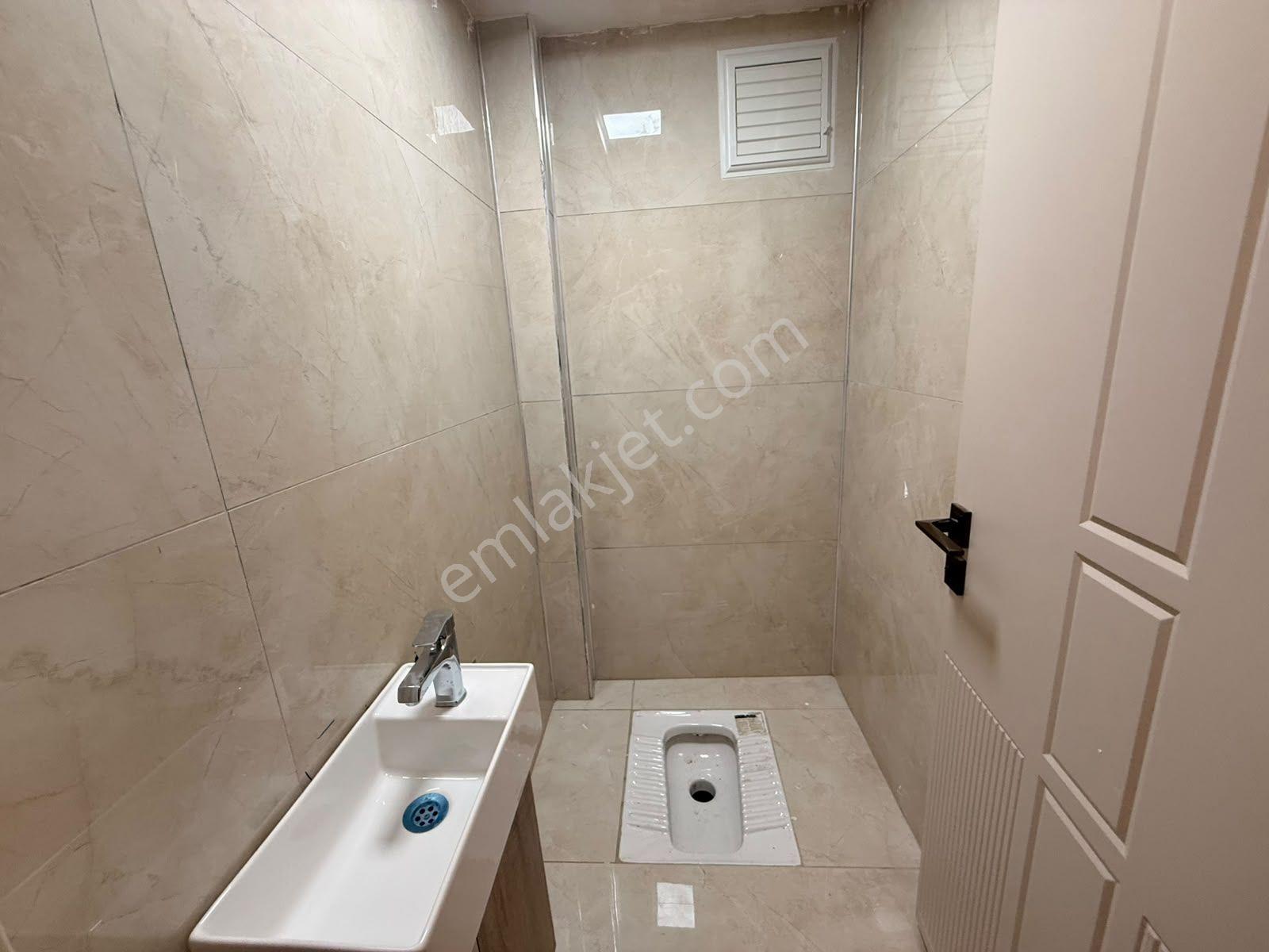 Havaallanı Kavşagında Sıfır 2,5+1 Satılık Daire — fotoğraf 12