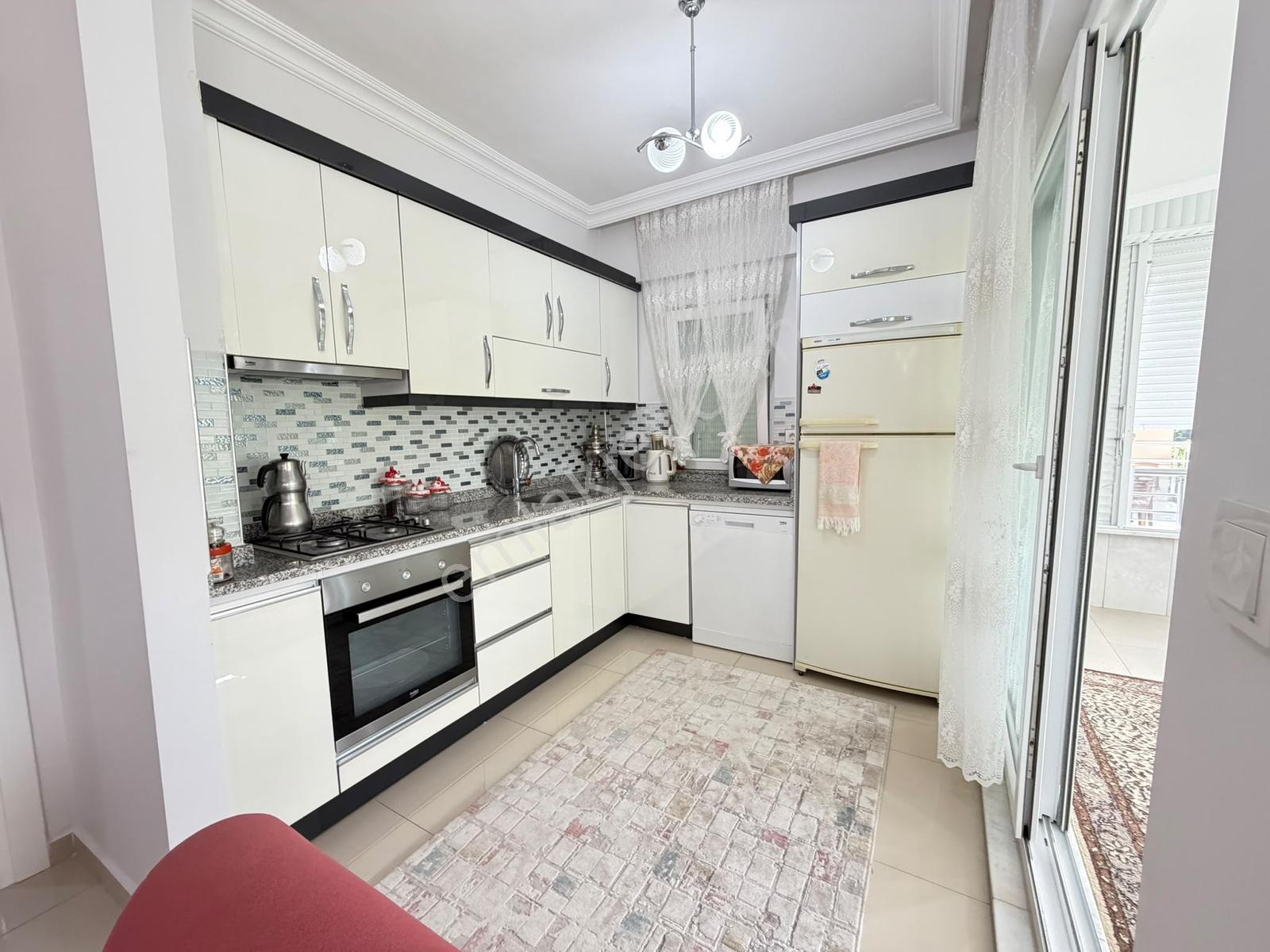 Mahmutlar Merkezde Denize Yakın 2+1 Kelepir Daire