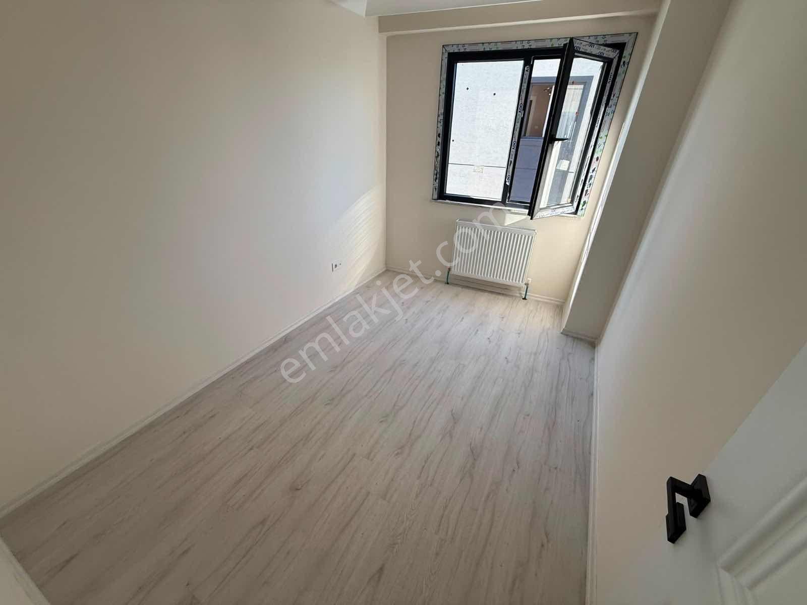 Tek Daire Üzeri!!!harika Konumda 2+1 92m2 Ara Kat!!! — fotoğraf 17
