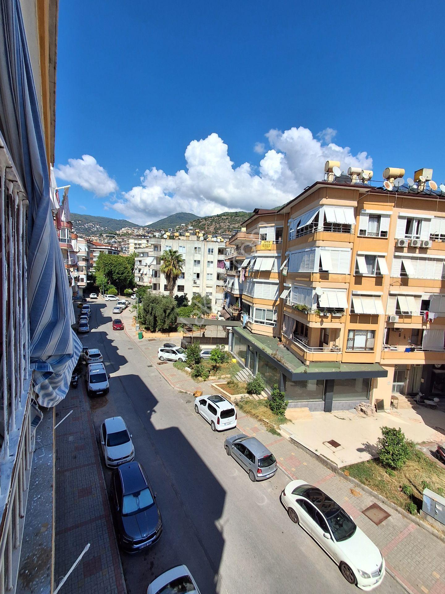 Alanya Hacet Mahallesı Geniş Ayrı Mutfak 2+1 — fotoğraf 13