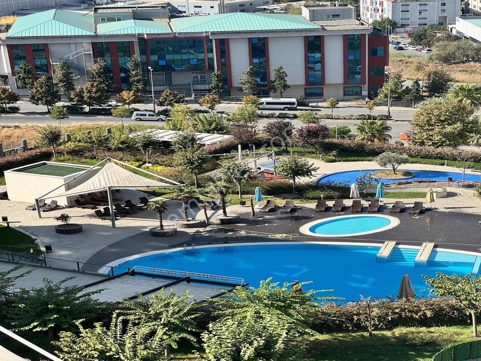 Terrace Mix Sitesi Deniz Ve Havuz Manzaralı Eşyalı Satılık 1+1