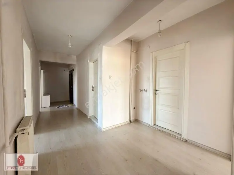 Yüksel'den Edremit Merkezde Ana Yola Cephe Full Yapılı 3+1 Daire — fotoğraf 15