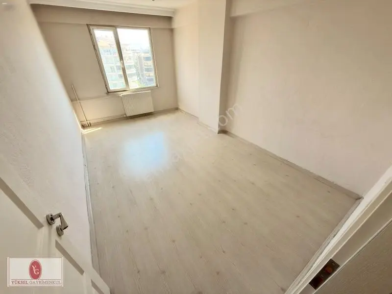 Yüksel'den Edremit Merkezde Ana Yola Cephe Full Yapılı 3+1 Daire — fotoğraf 32