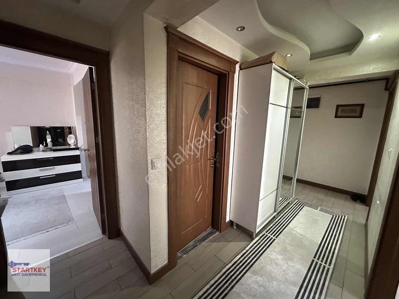 Karşıyaka Örnekköy De Çift Cepheli Geniş 3+1 Satılık Daire — fotoğraf 25