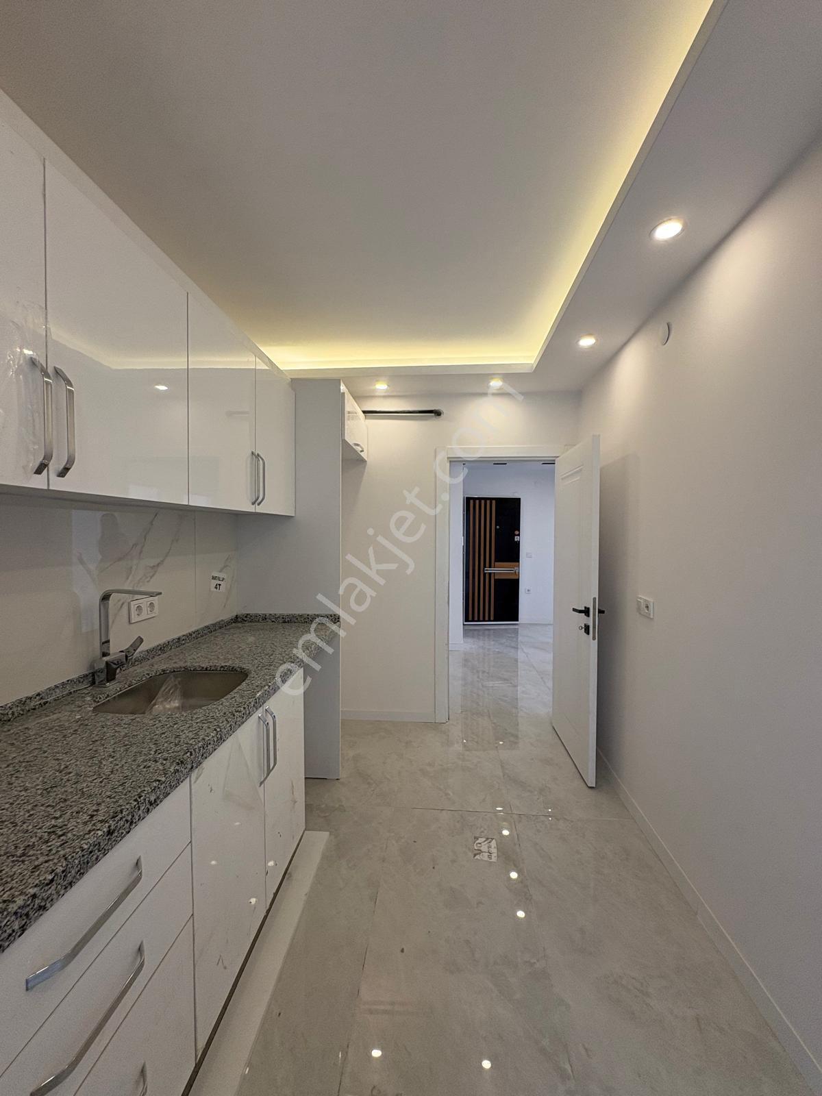 Merkez Gayrimenkul'den Denizköşklerde 2+1 Sıfır Ön Cephe — fotoğraf 30